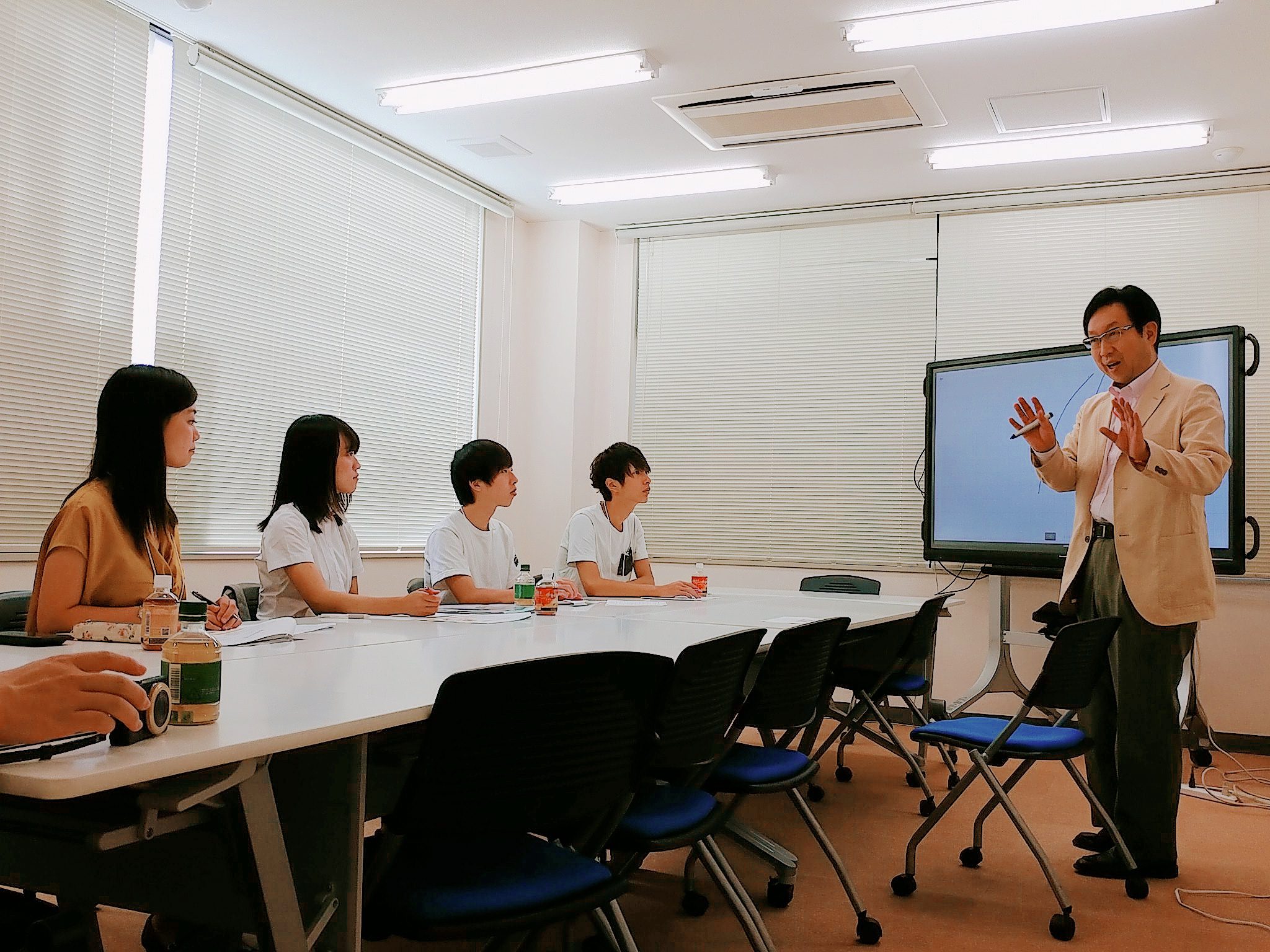 秋田社長と学生